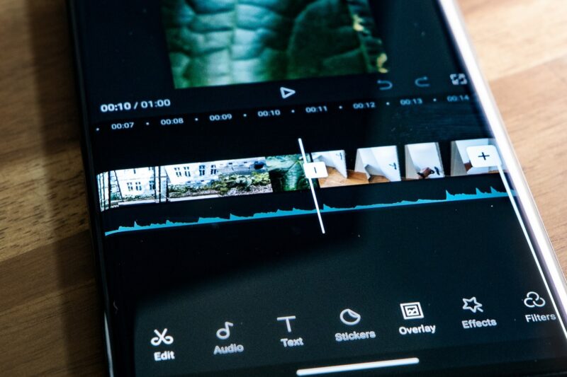 15 Best Video Editing Apps for Android in 2024 (Free + Professional)