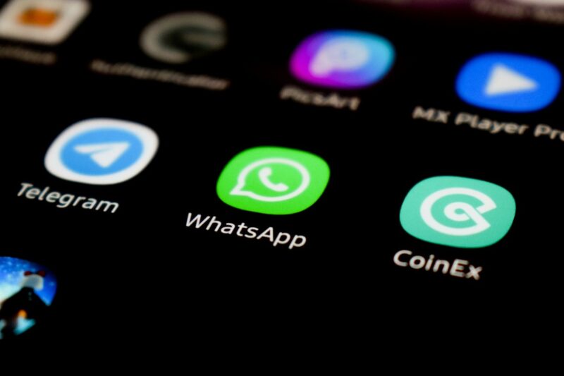 3 Ways to Save Someone’s WhatsApp Profile Picture